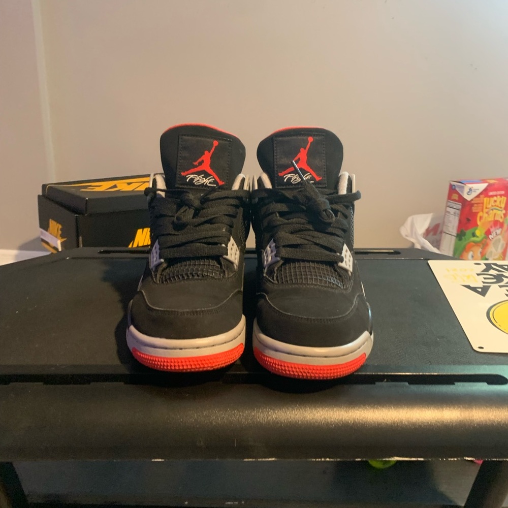 Jordan 4 bred size 8 replacement box. Used condition 8.9/10